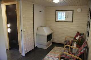 Дома для отпуска Villa Kuusijärvi Lankojärvi Коттедж с 2 спальнями и сауной-36